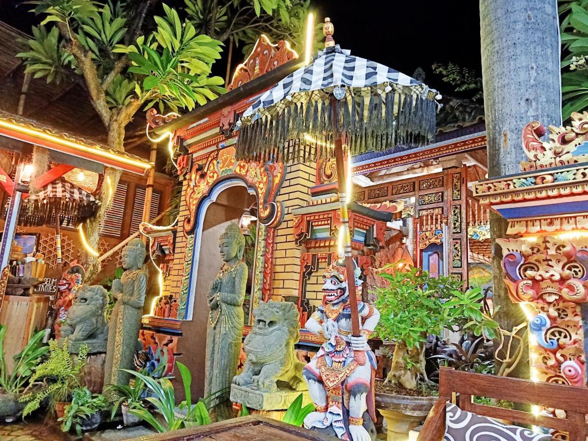 Binaria Museum Hotel 罗威那 外观 照片