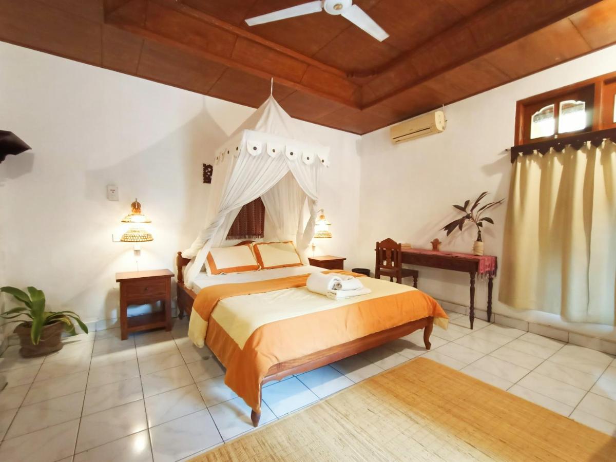 Binaria Museum Hotel 罗威那 外观 照片