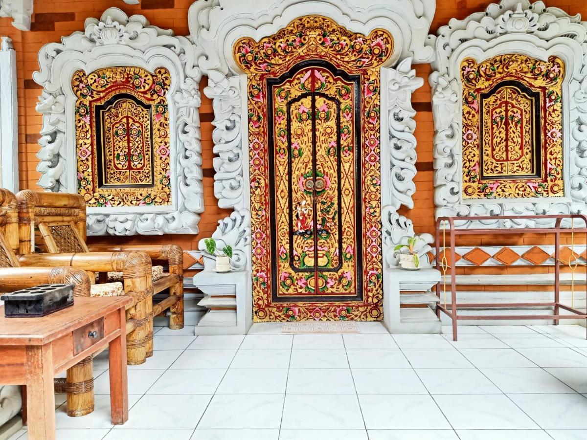 Binaria Museum Hotel 罗威那 外观 照片