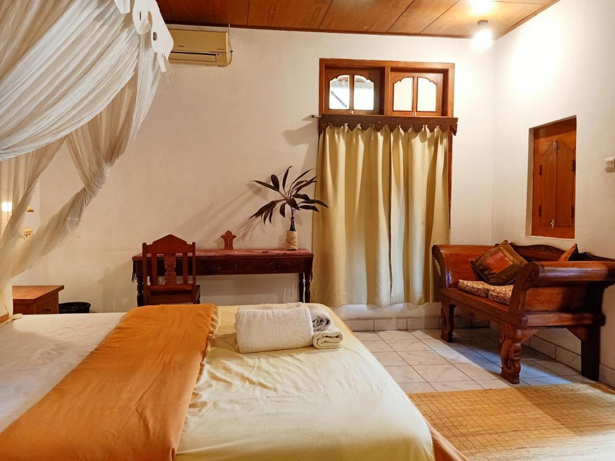 Binaria Museum Hotel 罗威那 外观 照片