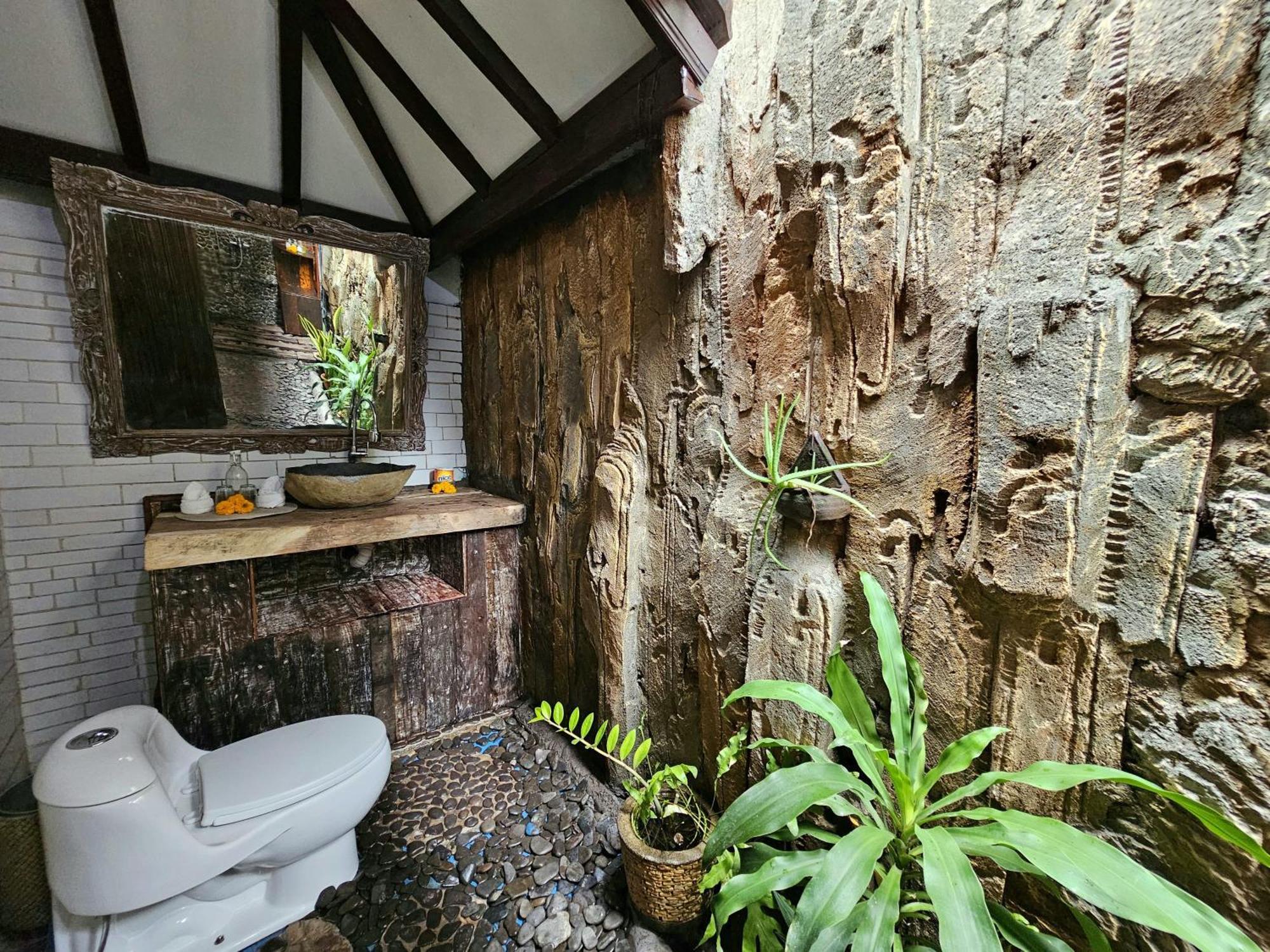 Binaria Museum Hotel 罗威那 外观 照片