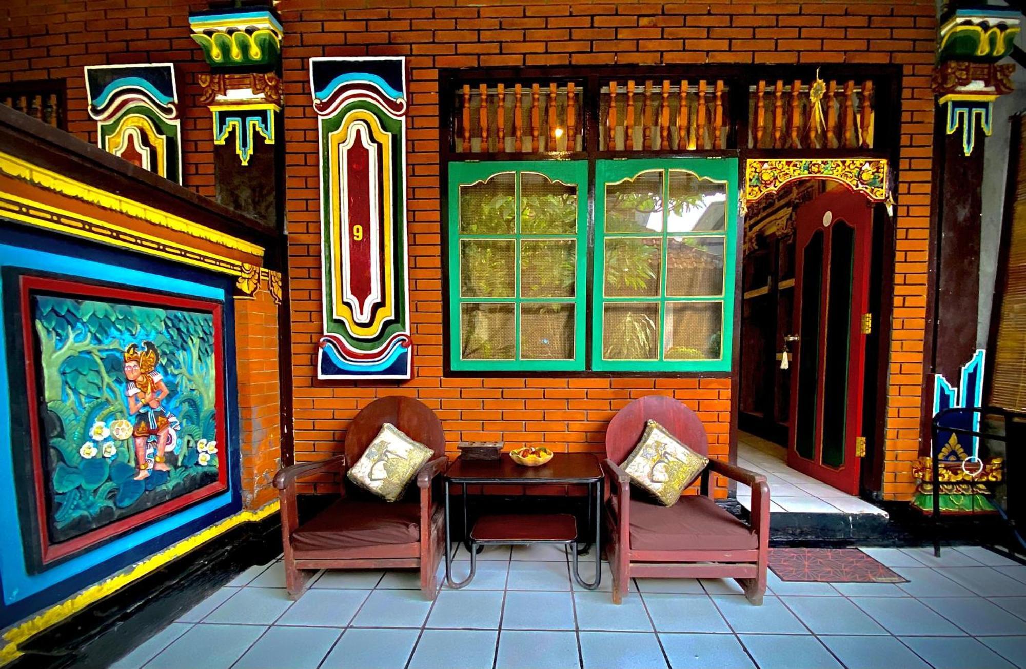 Binaria Museum Hotel 罗威那 外观 照片