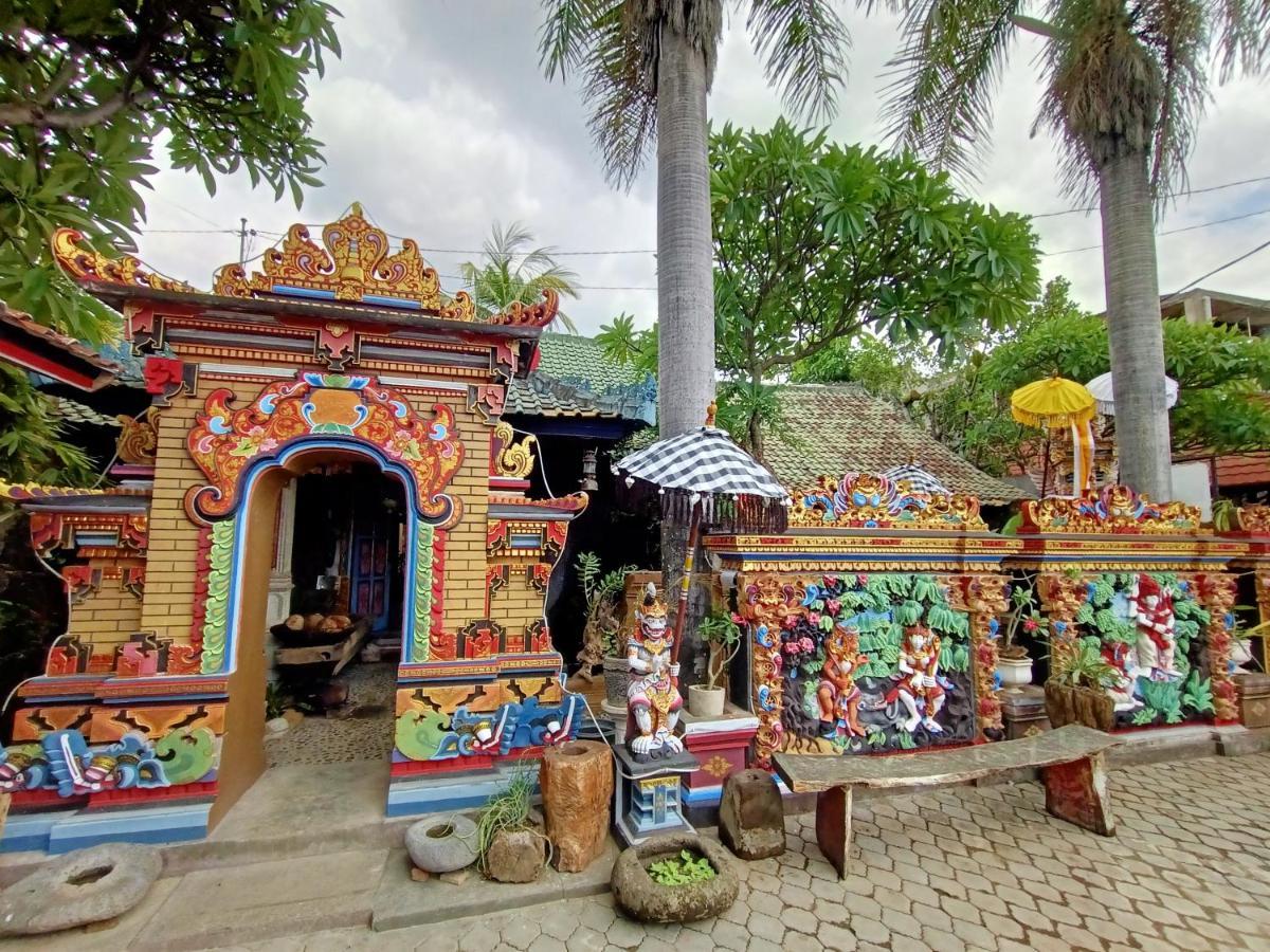 Binaria Museum Hotel 罗威那 外观 照片